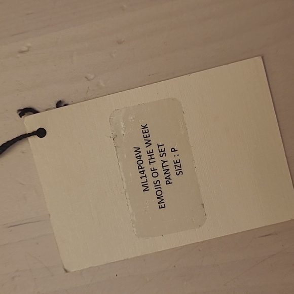 NWT Morgan Lane x Alison Lou Emoji Weekday Underware Set in Box Satin Feel RARE - Picture 5 of 17